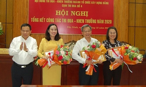 Cụm thi đua số 4 Ngành Tổ chức xây dựng Đảng tổng kết công tác năm 2020